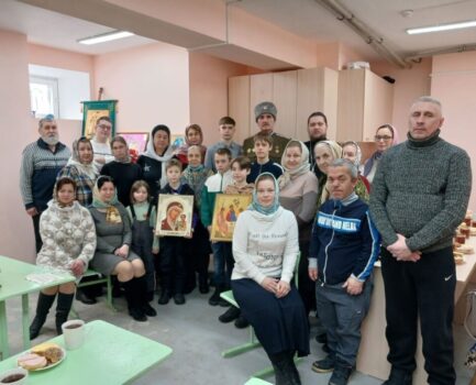 Встреча с атаманом казаков в воскресной школе Троицкого храма